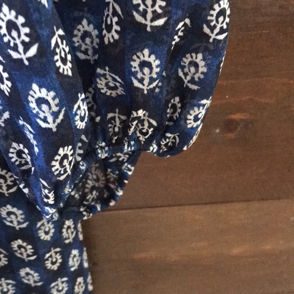 Dress - Picture 9 of 10